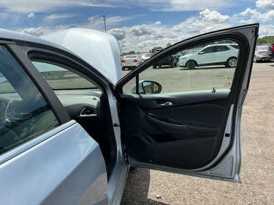 USED 2017 CHEVROLET CRUZE