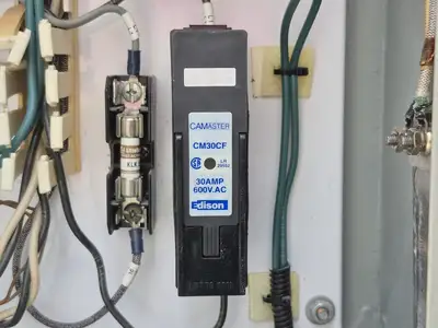 USED HAMMOND MANUFACTURING 146248