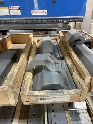 USED 2003 TRUMPF TRUMABEND C110