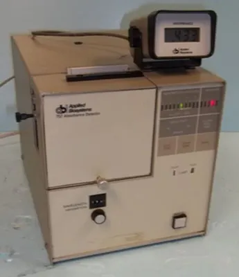 Used APPLIED BIOSYSTEMS 785A/CORAD HPLC Detectors Texas US | Bamko Surplus Process Equipment #934816