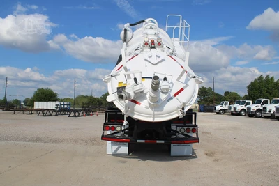 Used 2020 INTERNATIONAL MV Septic/Sewer/Vacuum Trucks Texas US | Roll Off Truck World #1491806