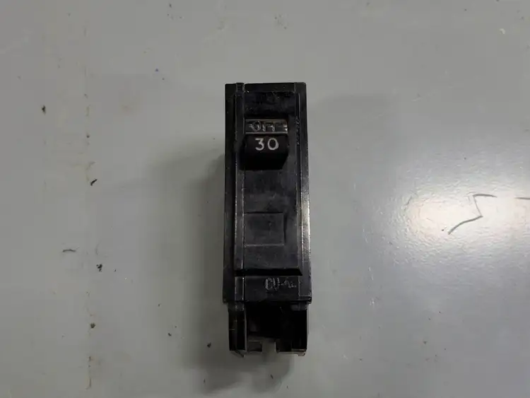 Used GENERAL ELECTRIC TQL1130 Switchgears British Columbia CA | Lenmark #243136
