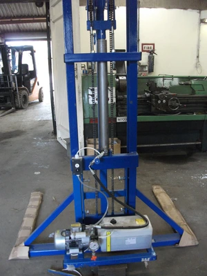 High Lift Mobile 280 Kilo Stirrer Crane