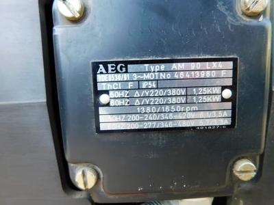USED BUSCH VACUUM PUMP SV 1040 B 000 INXX