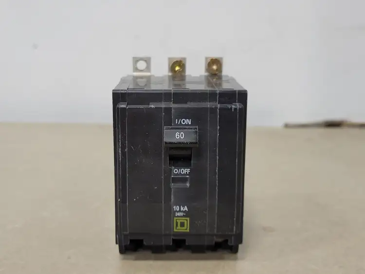 Used SQUARE D QOB360 Switchgears British Columbia CA | Lenmark #239673