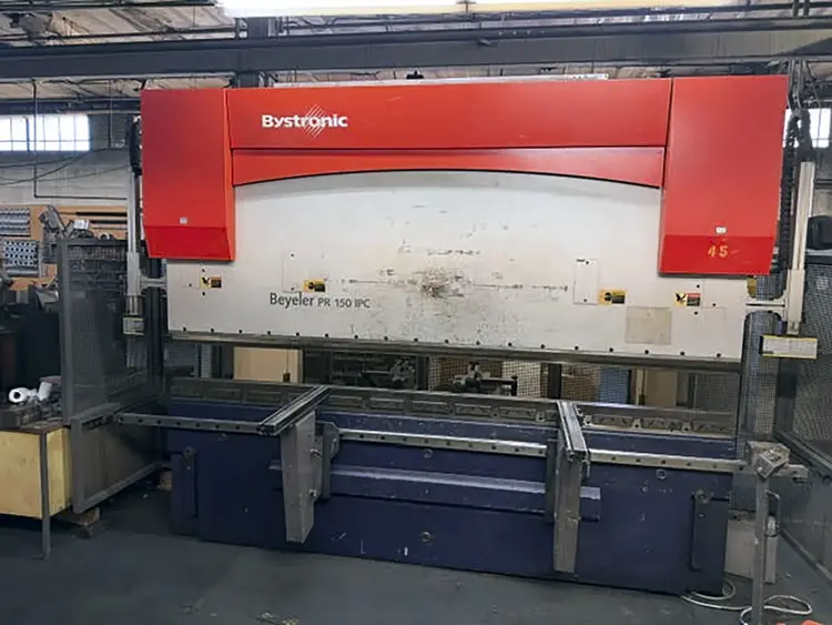 Used 2005 BYSTRONIC BEYELER PR 150X3100 Press Brakes Illinois US | Machinery Marketing International #1498405