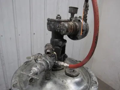 Delvibiss QM5094-1 10 Gallon Galvanized Steel Pressure Pot Tank W/Agitator
