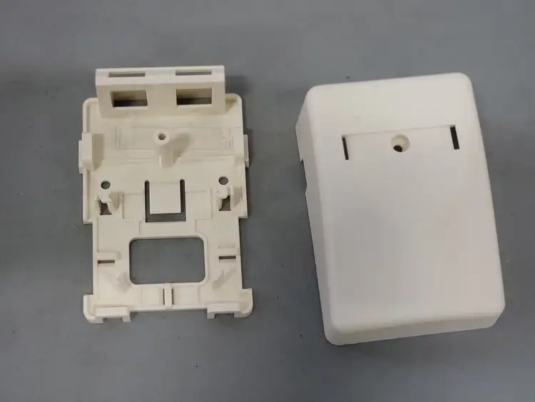 New | in-Stock TE CONNECTIVITY 1933668-1 Parts British Columbia CA | Lenmark #268743