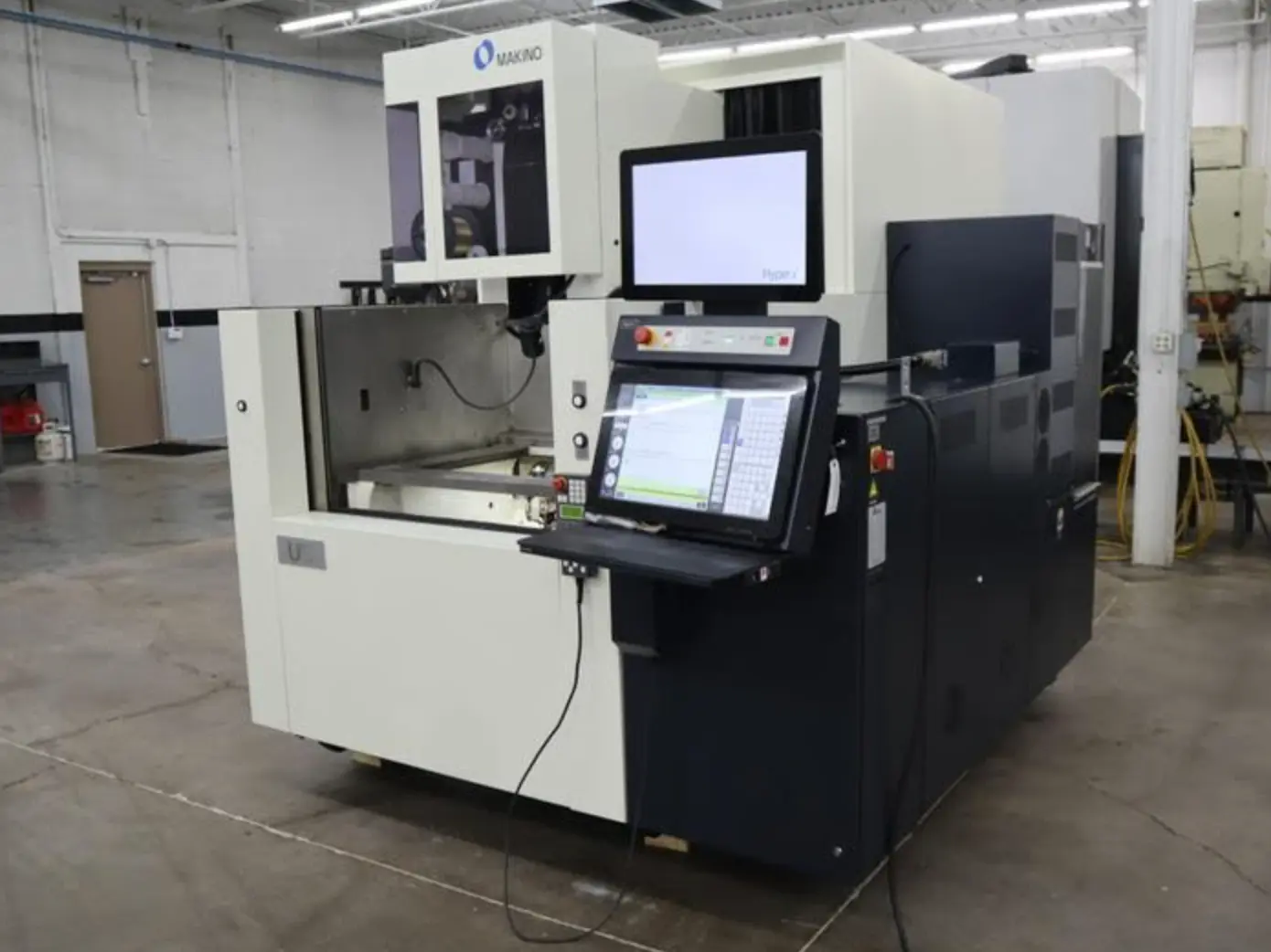 USED 2021 MAKINO U6