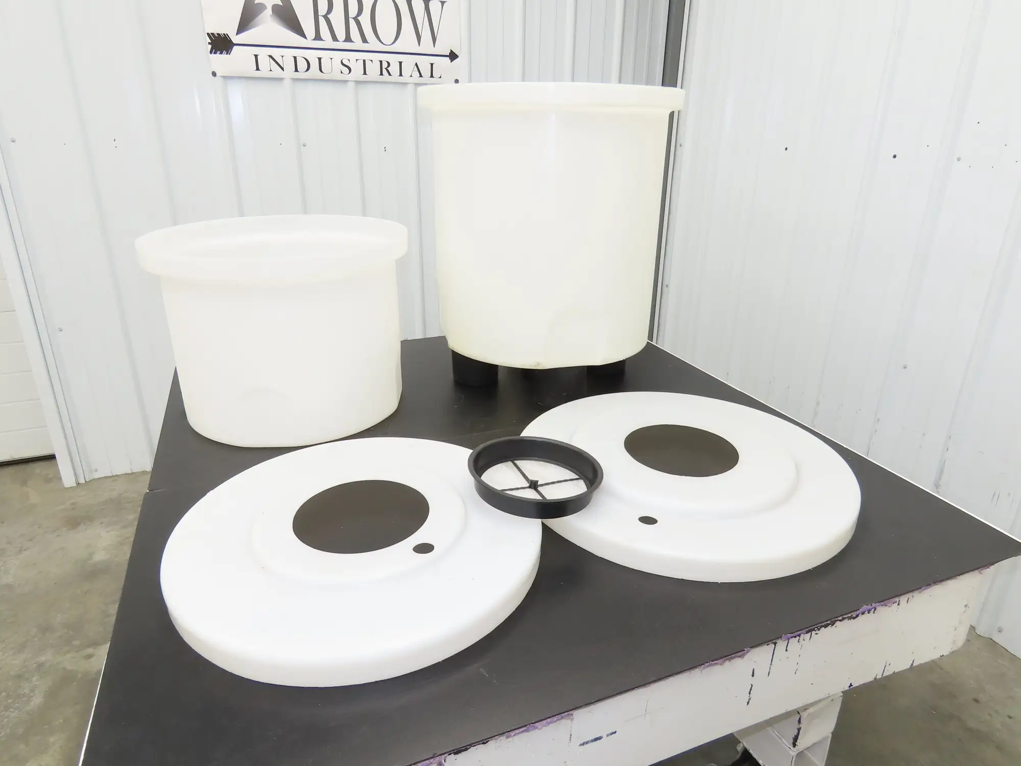 HDPE Polyethylene Plastic Water Mix Tank with Lid & Drain 40/80 Liter  Lot of 2