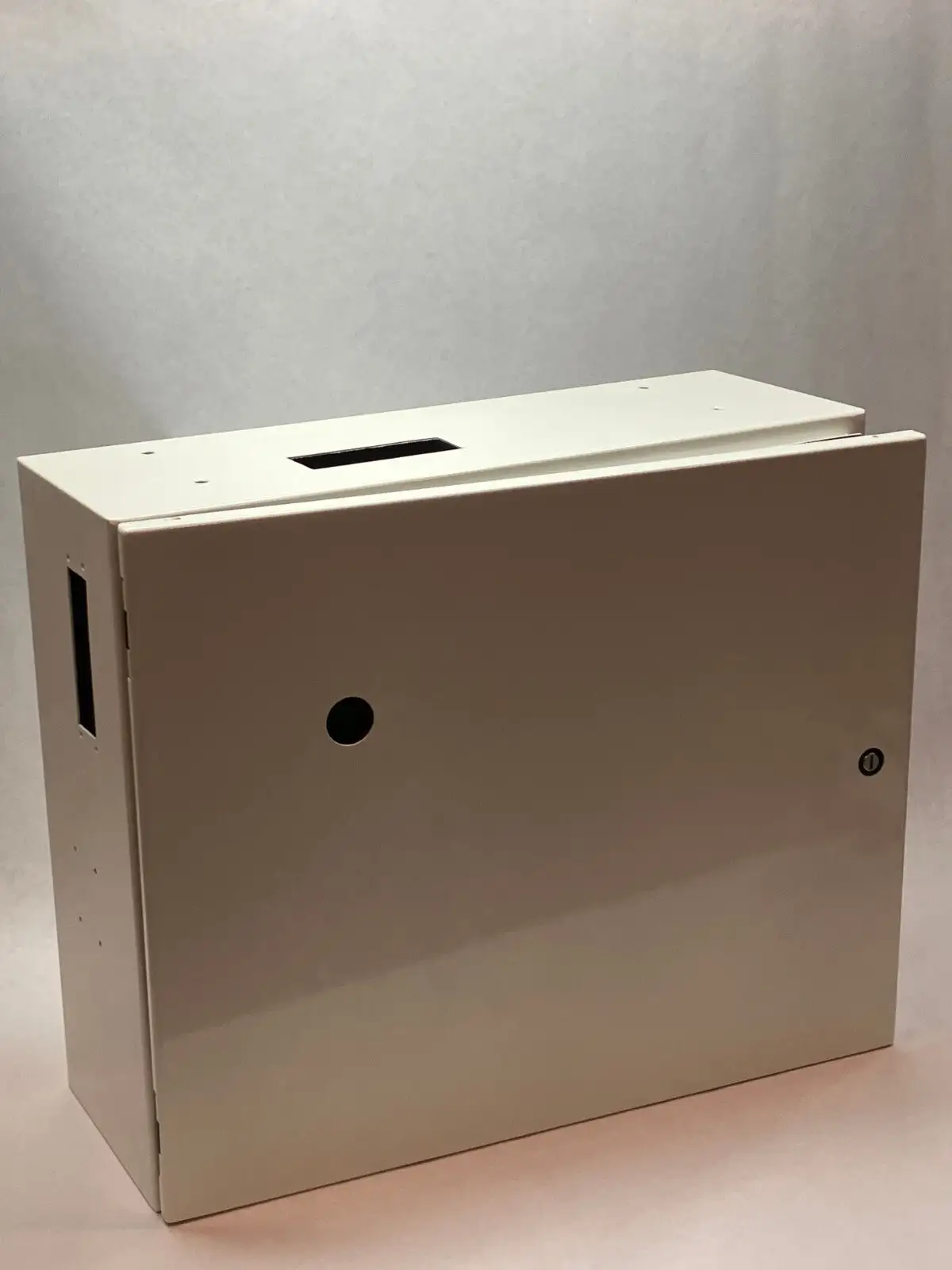 USED HOFFMAN CONCEPT SINGLE DOOR ENCLOSURE 20" X 24" X 8", WHITE, STEEL