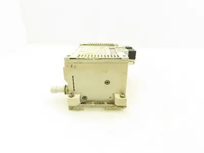 SMC VQ2100N-5 Pneumatic 7-Station Manifold 5/2 Solenoid Valves 24VDC