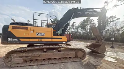 Used 2022 HYUNDAI HX300AL Crawler Excavators Texas US | National Equipment Dealers #1422427
