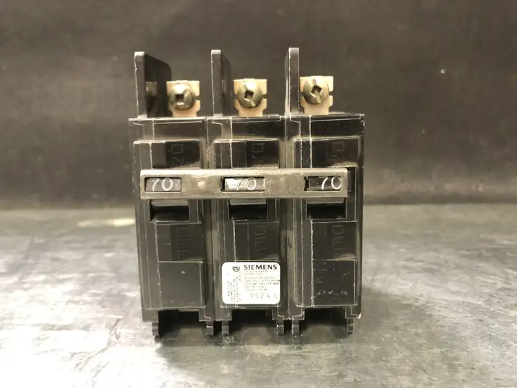 Used SIEMENS BQ3B070 Switchgears British Columbia CA | Lenmark #244182