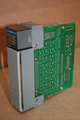 USED ALLEN BRADLEY 1746-OV32 SER C