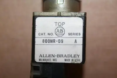 USED ALLEN BRADLEY 800MR-D9 GREEN