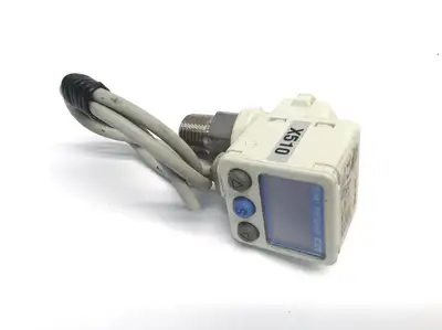 ZSE80F-N02P | SMC  Digital Pressure Switch 12-24 VDC - Used