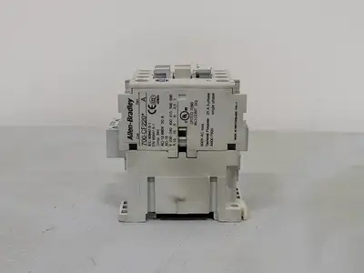 USED ALLEN-BRADLEY 700-CF220