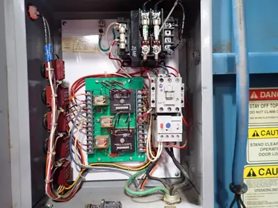 USED 2002 MARATHON EQUIPMENT V6030