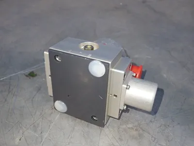USED PERFECTION SERVO/MOOG D765606