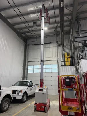 New | in-Stock 2026 MEC MME25 VERTICAL MAST LIFT Scissor Lifters Alberta CA | Adcock Equipment #1417580