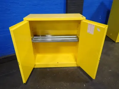 Justrite 30 Gal Flammable Liquid Storage Cabinet