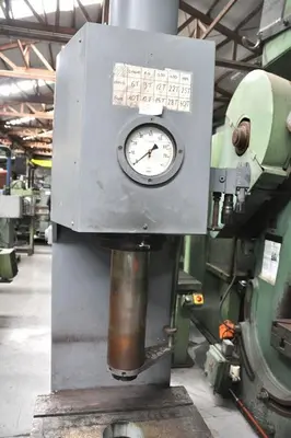 USED LVD 63 TON