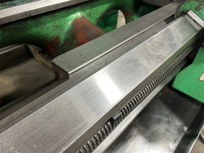 33"x17'cc TOS Engine Lathe