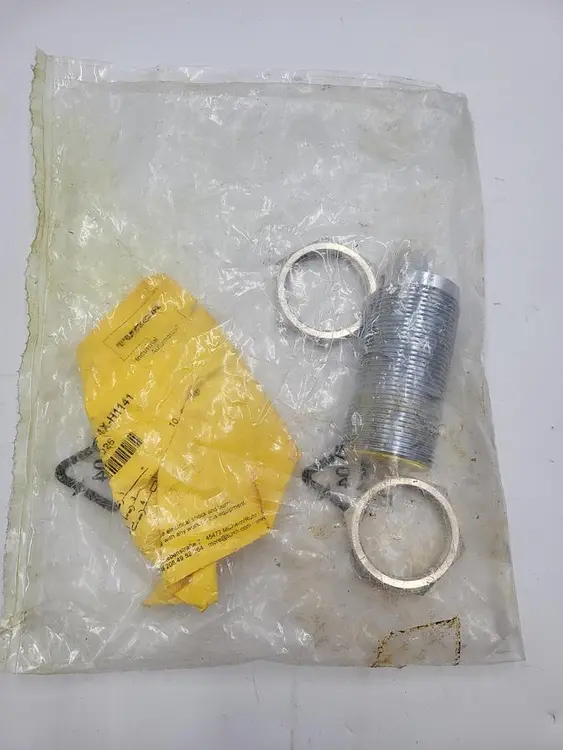 New | in-Stock TURCK TURCK BC10-M30K-AP4X-H1141 PROXIMITY SENSOR *SEALED BAG** Proximity Sensors | ND Industrial Surplus #1225345
