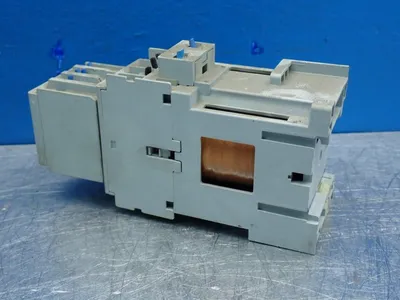 USED ALLEN BRADLEY 700CF400Z*