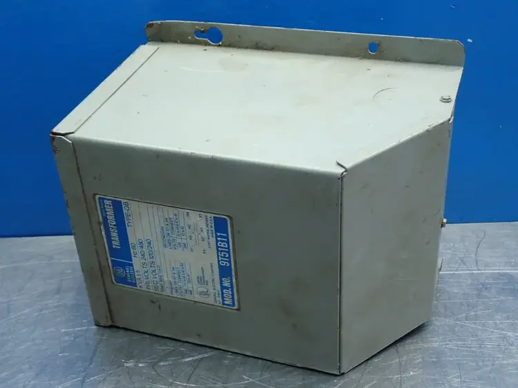 Used GENERAL ELECTRIC 9T51B11 Transformers Ohio US | HGR 24 #884236