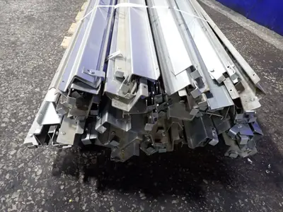 95" Metal Brackets