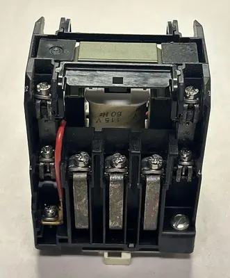 Used MOELLER DIL022-NA Miscellaneous Equipment (Electrical & Power) | Surplus Asset Holdings #1197357