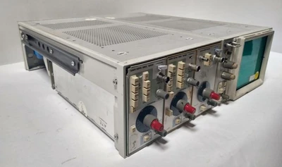 Tektronix 5113 Oscilloscope System CRT Mainframe with Plug-In Modules