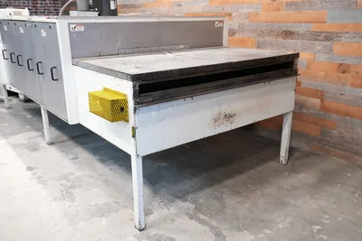 Black Bros ProTherm Infrared 60″ Feed Thru Top and Bottom Pre-Heat Oven