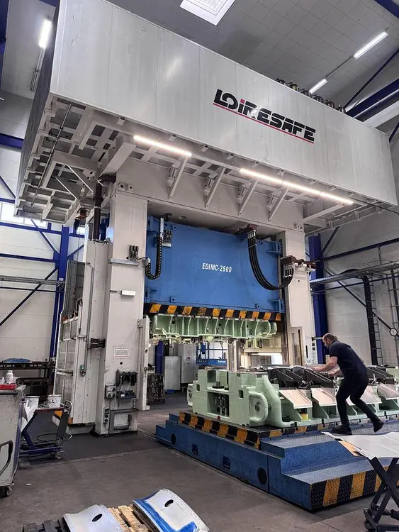 Used 2015 LOIRESAFE EDIMC 2500-250 Hydraulic Presses Georgia US | Shub Machinery #774675