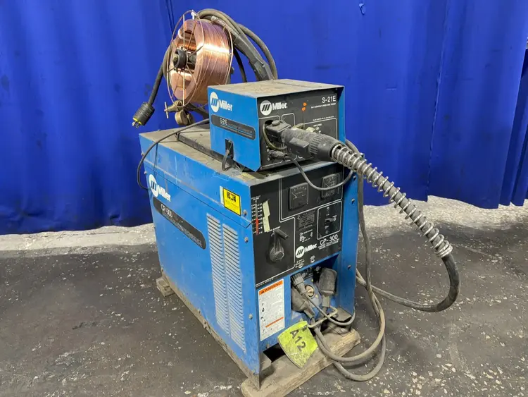 Used MILLER CP300 Mig Welders Ohio US | HGR 24 #1147743