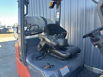 Used TOYOTA 8FGCU25 Misc Forklifts Michigan US | KD Equipment Sales #1550282