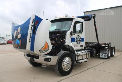 Used 2027 PETERBILT 548 Hooklifts & Roll-Offs Texas US | Roll Off Truck World #1491992