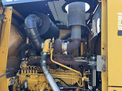 USED 2004 JOHN DEERE 670C SERIES 2