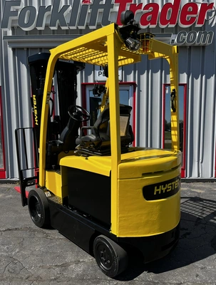 USED 2013 HYSTER E55XN-33