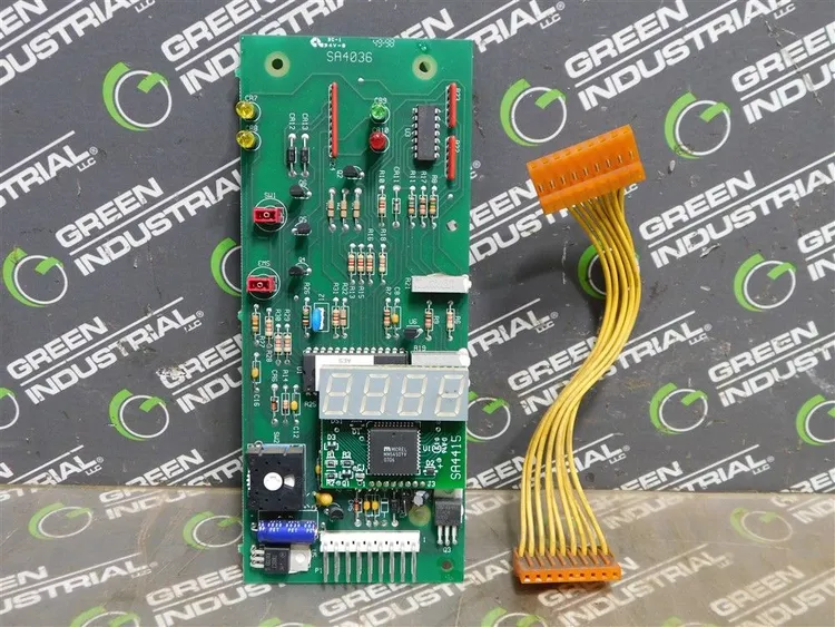 Used _UNKNOWN_ SA4036 (MAIN BOARD), SA4415 (DISPLAY BOARD) Electrical Controls Wisconsin US | Green Industrial #774826