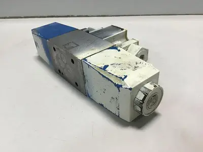 USED VICKERS DG4V37CMP7H750