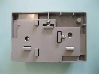 Hubbell DRUBKIT 250V/600VAC Max Duplex Outlet Box for Din Rail L6