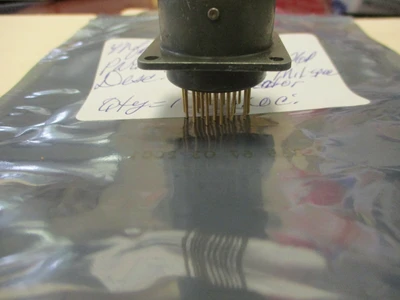 NEW Amphenol 71-570125-26P