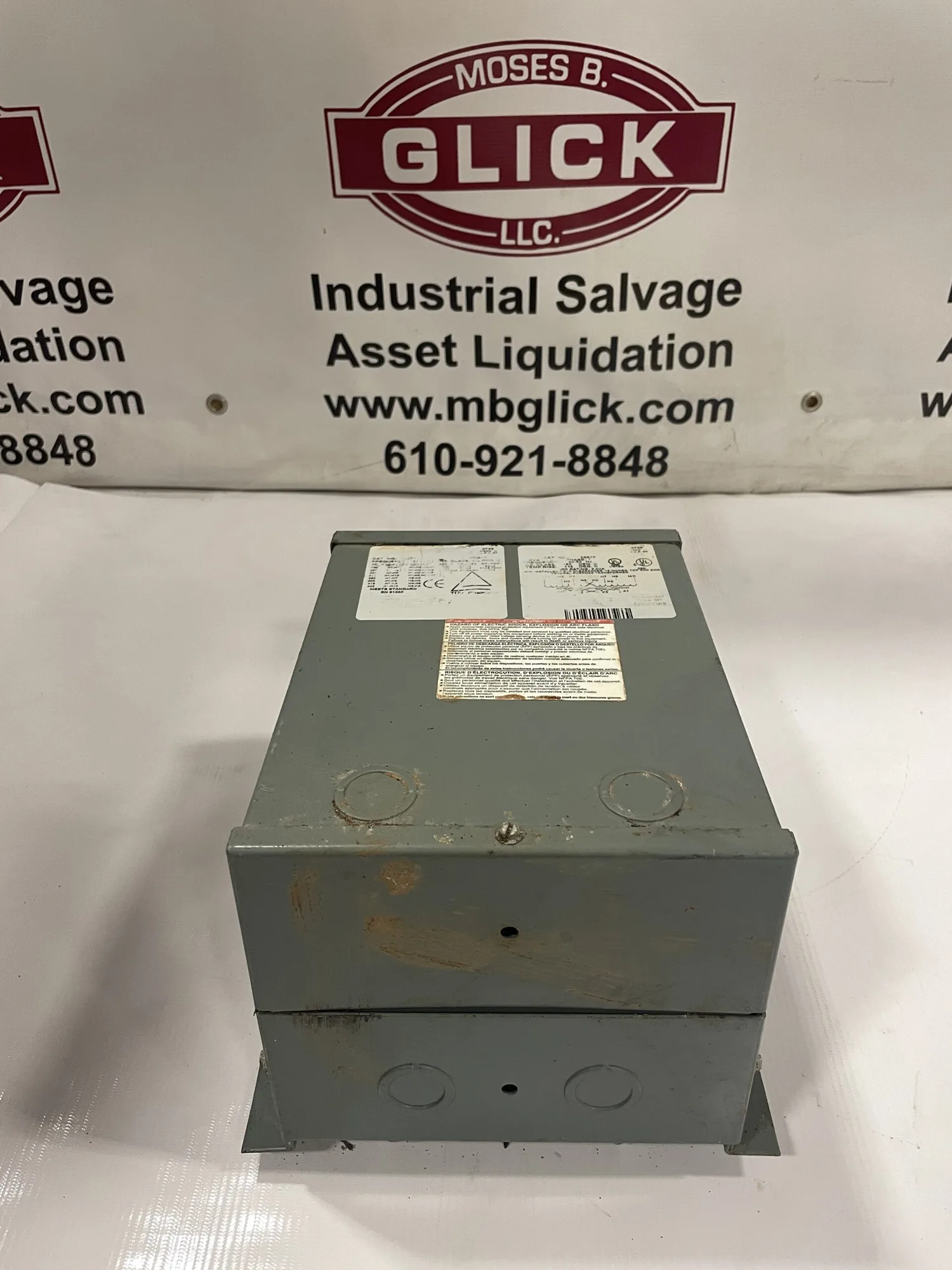 Square D 2S67F 2kVA Transformer 190-440V 110/220V 50/60Hz 1PH