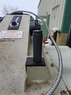 USED 1997 HUDSON MACHINERY T25