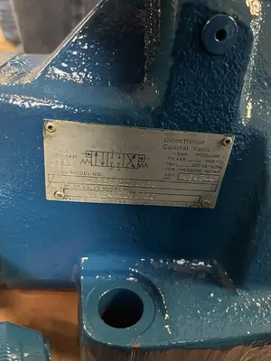 USED VICKERS DG5S4-10-2C-53