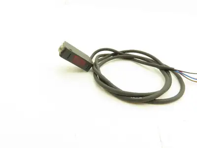 Keyence PZ-M61 Photoelectric Sensor 12-24vDC NPN Lot of 6