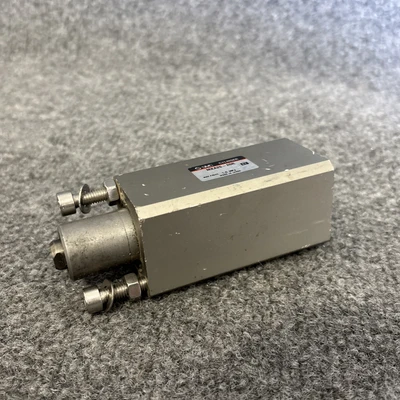 Used SMC MKA25-20R Rotary Actuators California US | Davliegogo LLC #1707234